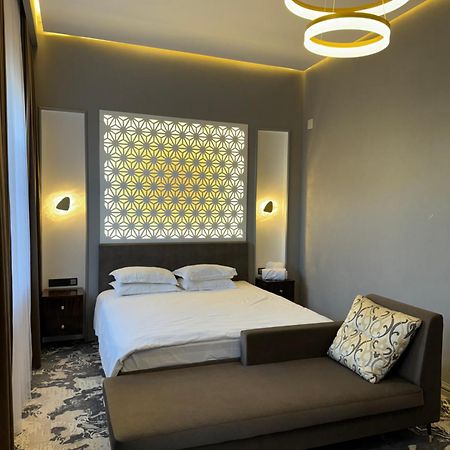 Jasmine Hotel Тараз Екстериор снимка