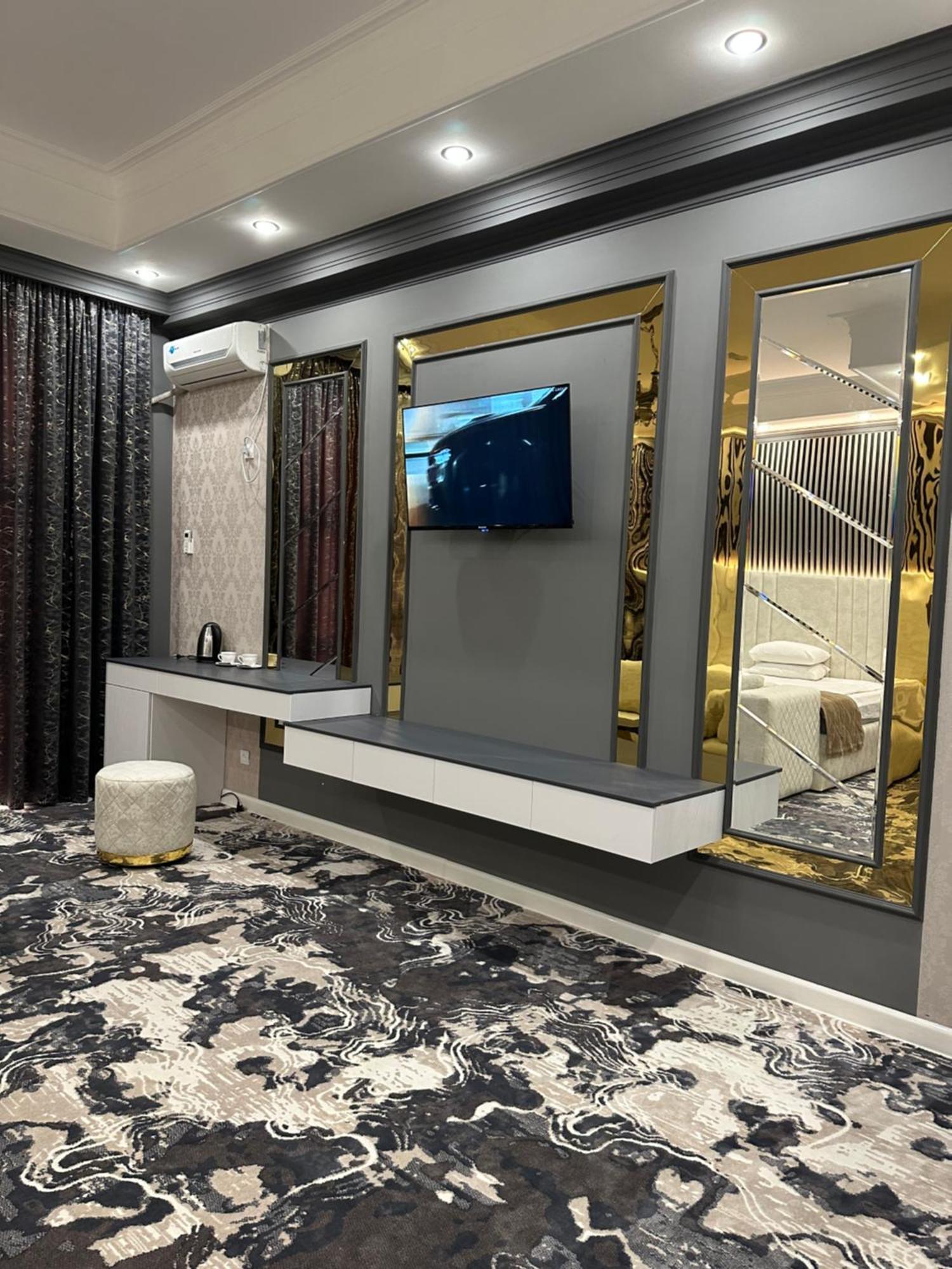 Jasmine Hotel Тараз Стая снимка