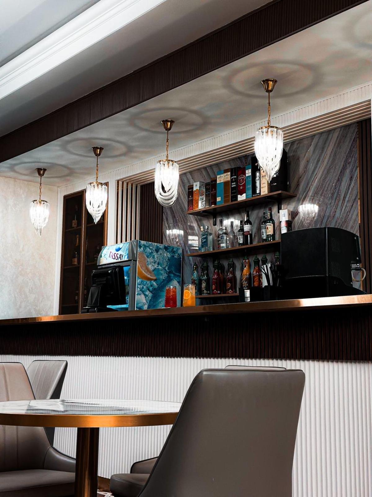 Jasmine Hotel Тараз Екстериор снимка